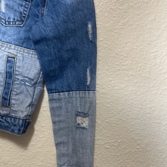 7 For All Mankind Kid’s Jacket. 14 1/2” Pit To Pit. 16” Shoulder To Hem. - Picture 4 of 12